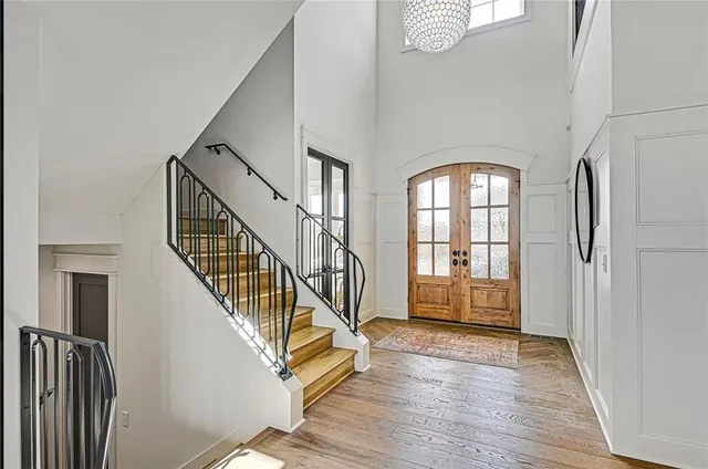 $874,000 | 18501 Mohawk Lane, Overland Park, KS 66085