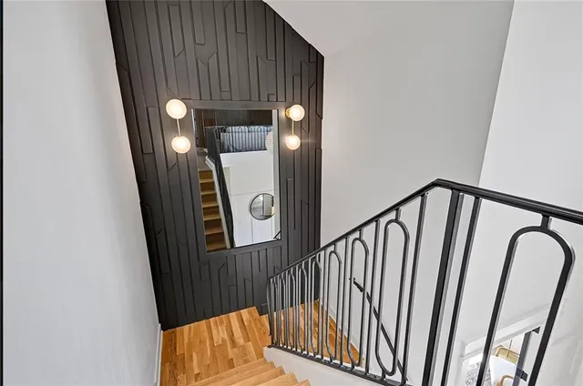 $874,000 | 18501 Mohawk Lane, Overland Park, KS 66085