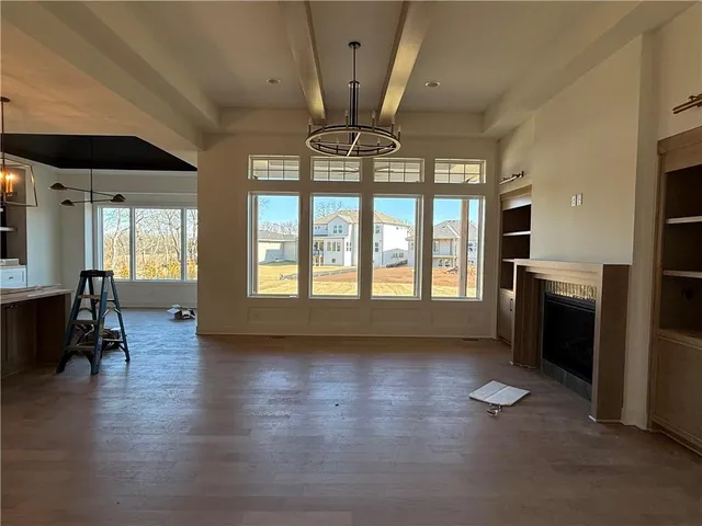 $889,000 | 18501 Mohawk Lane, Overland Park, KS 66085