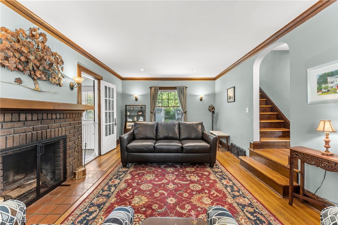 2627 Eaton Road University Heights, OH 44118 - Photo 3 of 34 Gallery Image 3