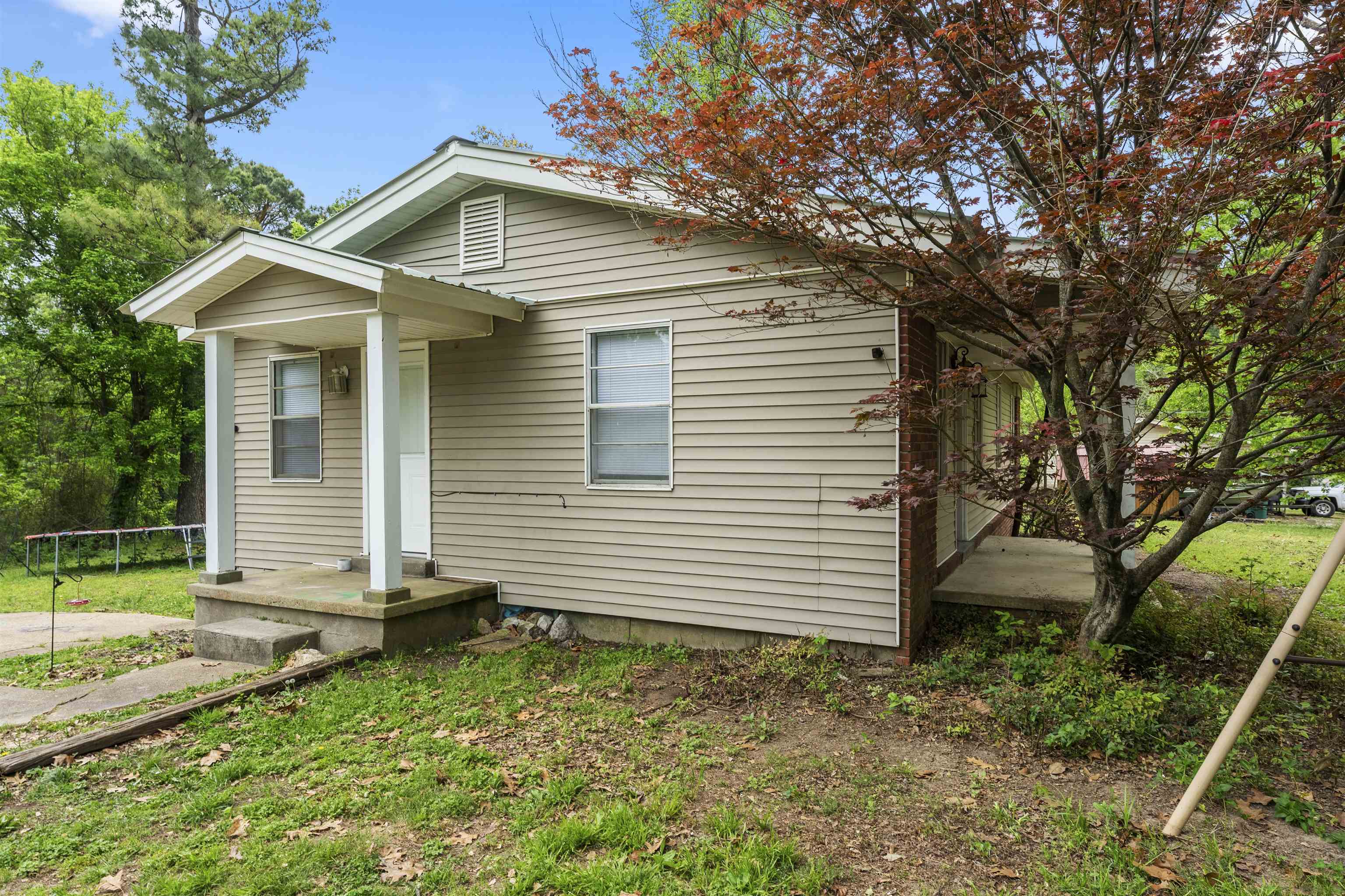17 Walnut Road Munford, TN 38058 - Photo 9 of 20 Bungalow-style home featuring covered porch