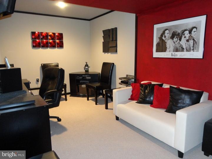 4510 Old Oak Road Doylestown, PA 18902 - Photo 20 of 25 Gallery Image 20
