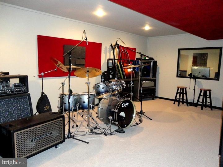 4510 Old Oak Road Doylestown, PA 18902 - Photo 21 of 25 Gallery Image 21