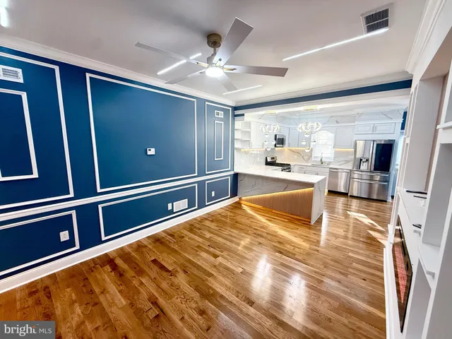 a view of a backyard of the house