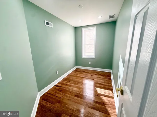 $290,000 | 1942 South 56th Street, Philadelphia, PA 19143