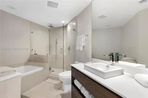 $749,000 | 1100 South Miami Avenue, Unit 3810, Miami, FL 33130
