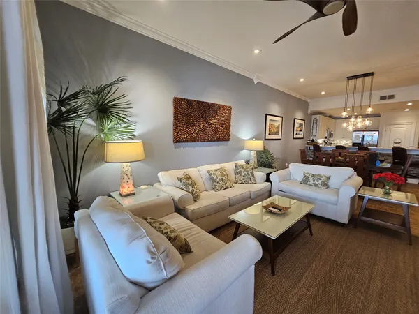 $1,175,000 | 1001 The Cape, Unit 32, Horseshoe Bay, TX 78657