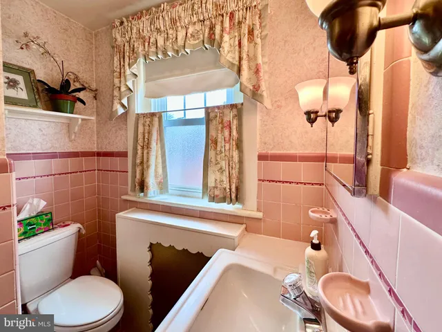 $395,000 | 110 Washington Avenue, Souderton, PA 18964