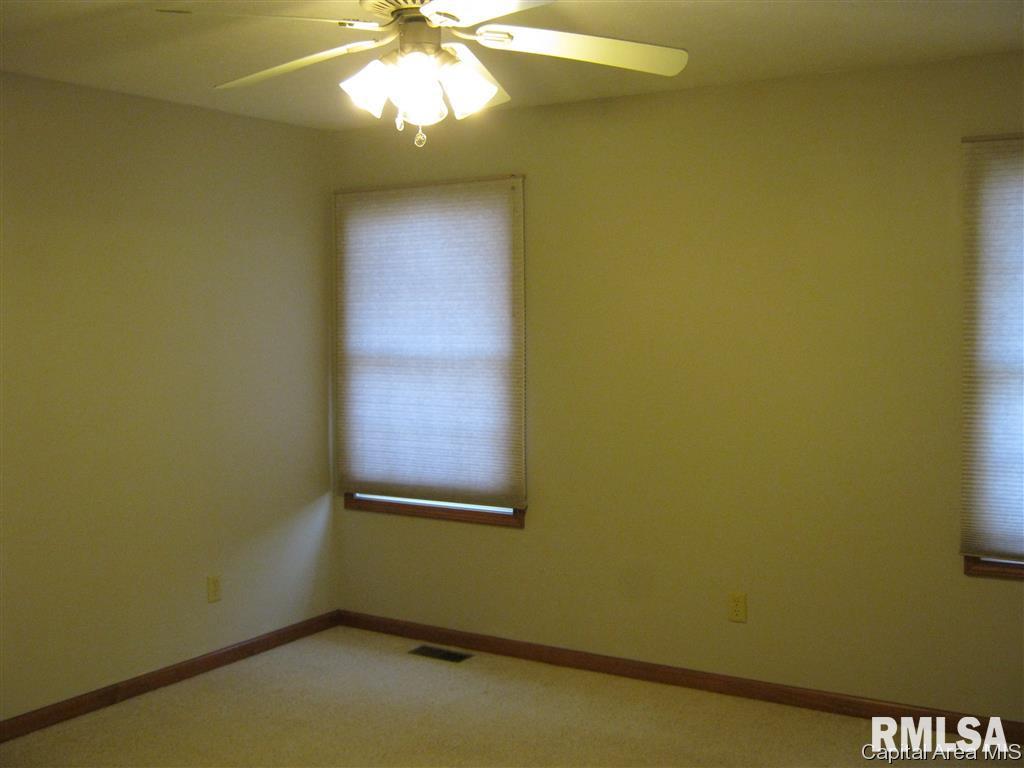 1709 Plover Road Springfield, IL 62711 - Photo 12 of 20 Gallery Image 12
