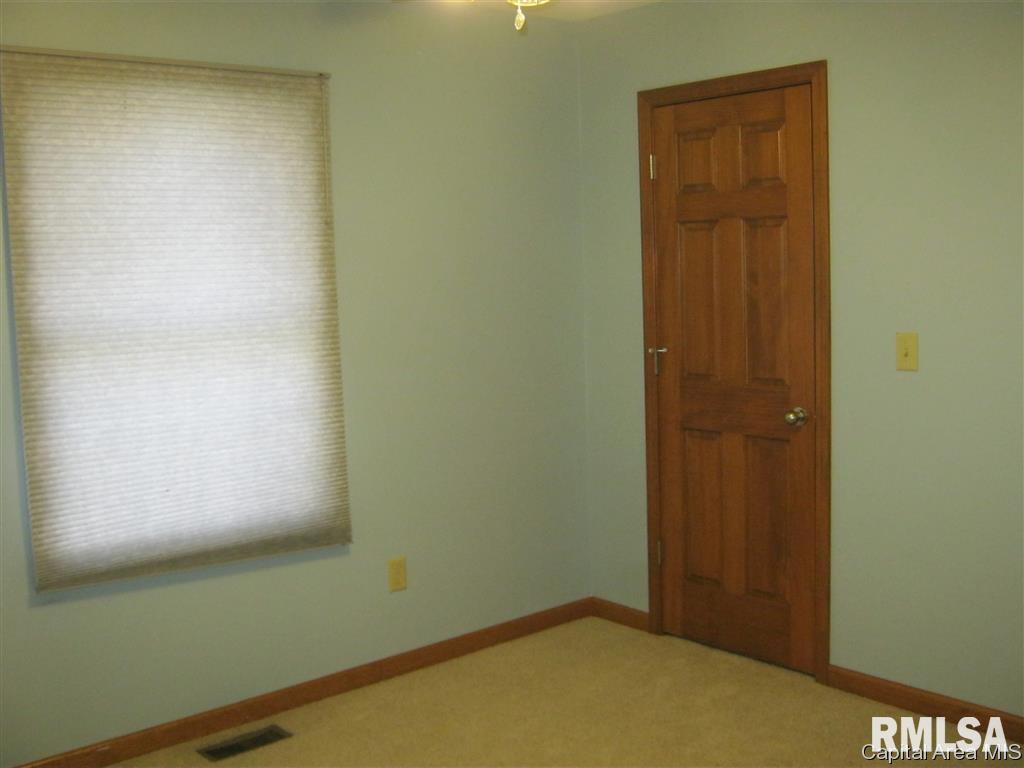 1709 Plover Road Springfield, IL 62711 - Photo 17 of 20 Gallery Image 17