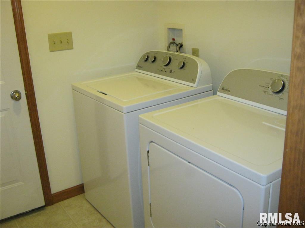 1709 Plover Road Springfield, IL 62711 - Photo 10 of 20 Gallery Image 10