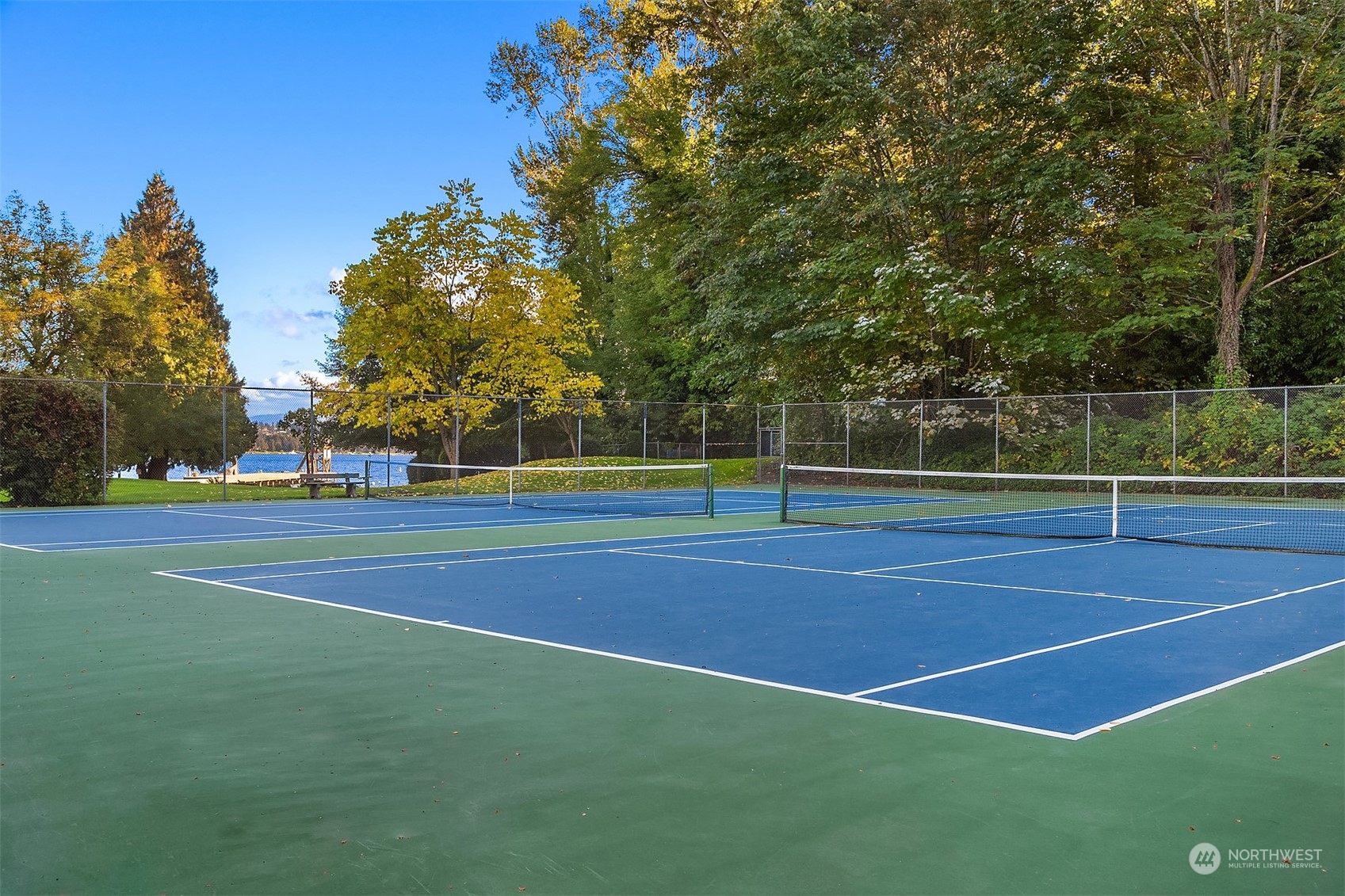 5544 Northeast Penrith Road Seattle, WA 98105 - Photo 39 of 40