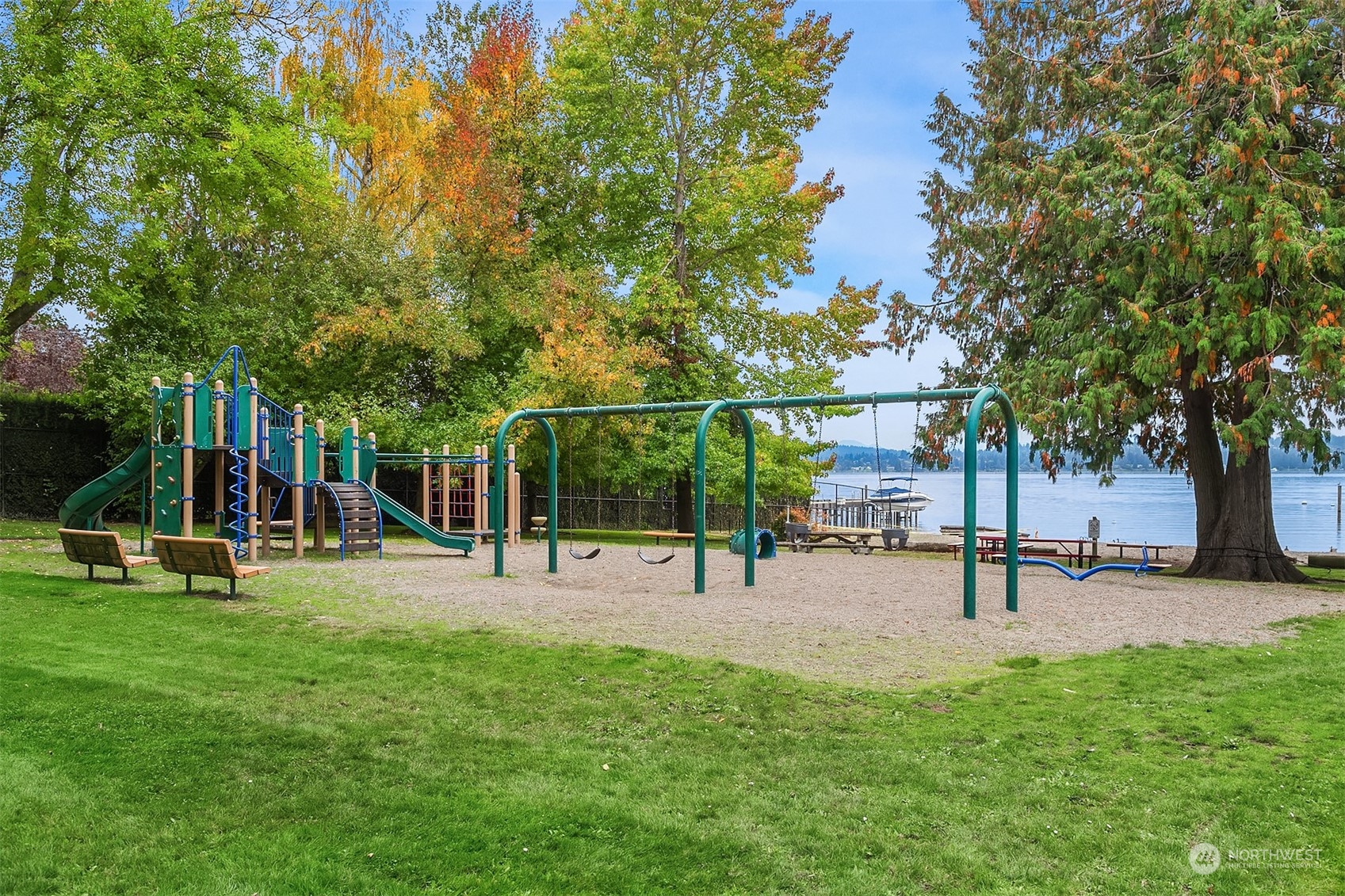 5544 Northeast Penrith Road Seattle, WA 98105 - Photo 40 of 40