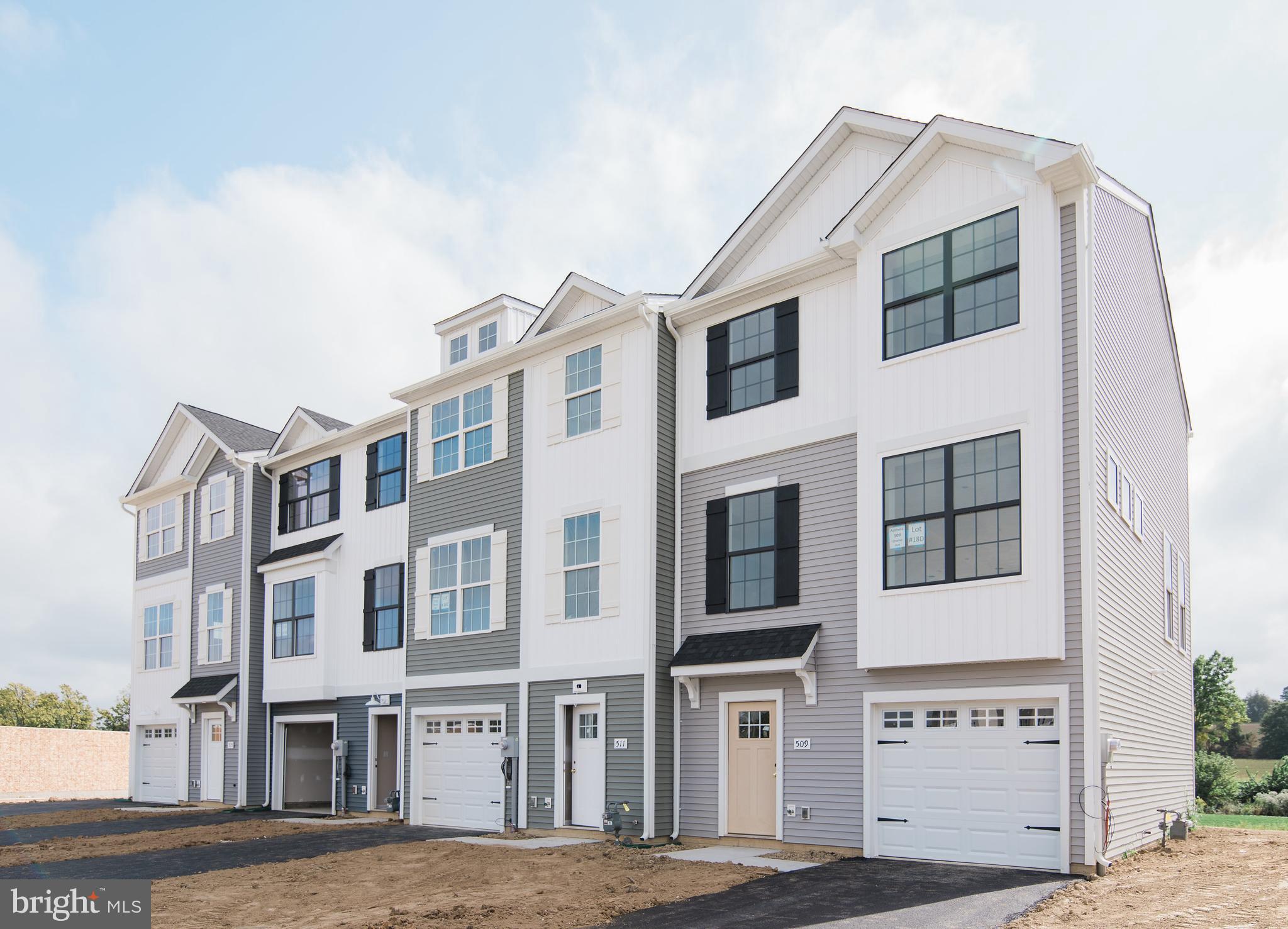 124 Overlook Dr. Hanover, PA 17331 - Photo 3 of 21