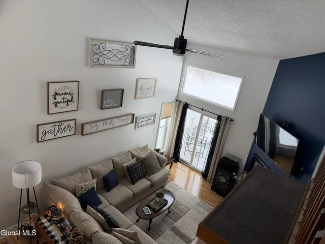 $299,900 | 5 Captains Boulevard, Waterford, NY 12188