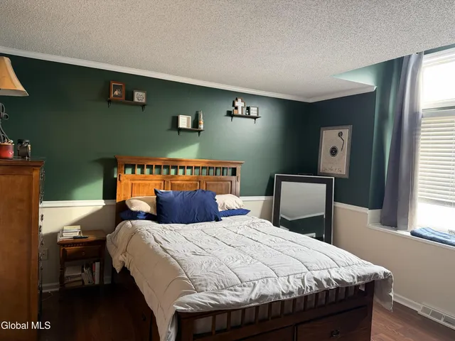 $299,900 | 5 Captains Boulevard, Waterford, NY 12188