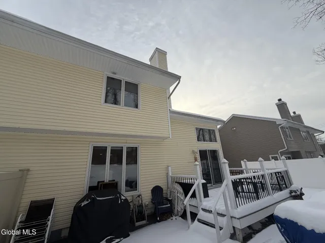 $299,900 | 5 Captains Boulevard, Waterford, NY 12188