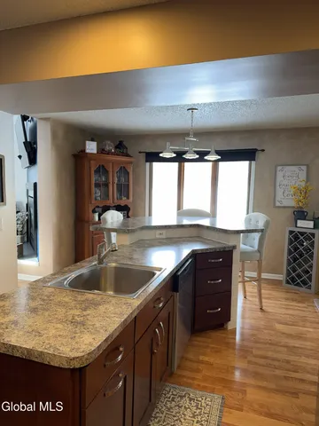 $299,900 | 5 Captains Boulevard, Waterford, NY 12188