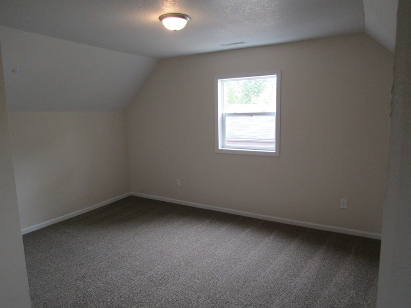 445 South 1st Street Decatur, IN 46733 - Photo 17 of 22