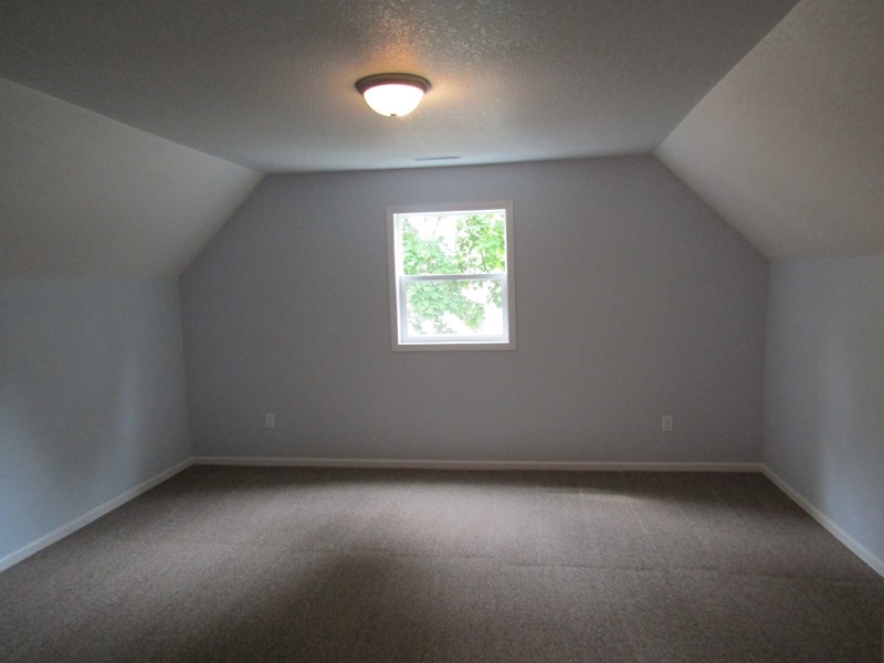 445 South 1st Street Decatur, IN 46733 - Photo 19 of 22