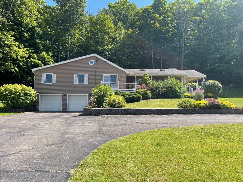 3310 Jackson Road Binghamton, NY 13903 - Photo 1 of 32 Gallery Image 1