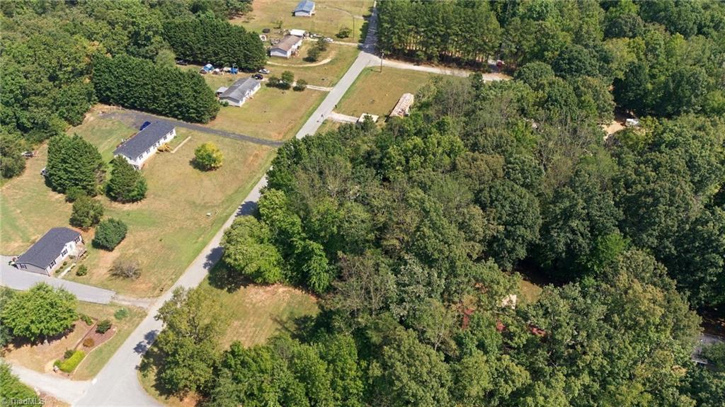 7705 Thomas Road Stokesdale, NC 27357 - Photo 9 of 43 Gallery Image 9