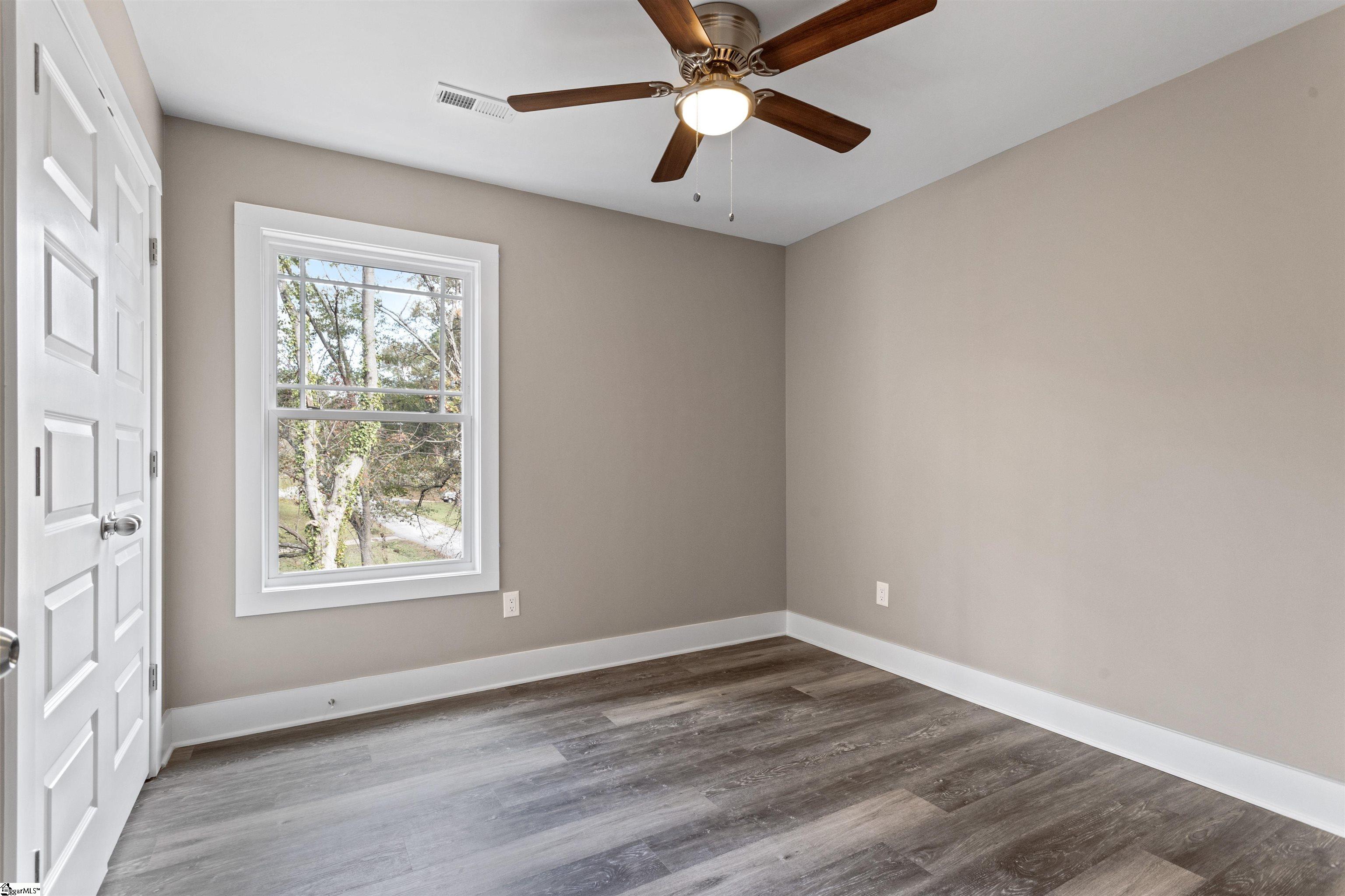 2 Hillbrook Road Taylors, SC 29687 - Photo 10 of 37