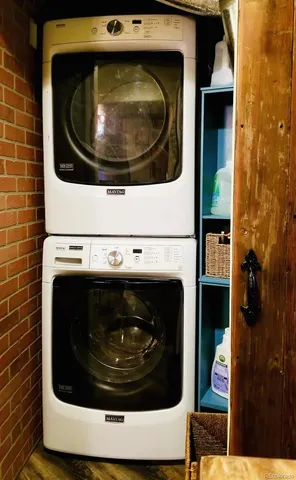 $861,000 | 8211 Rocky Mountain Drive, Lakewood, CO 80214