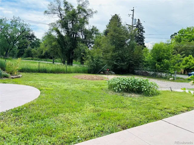 a view of a grassy field