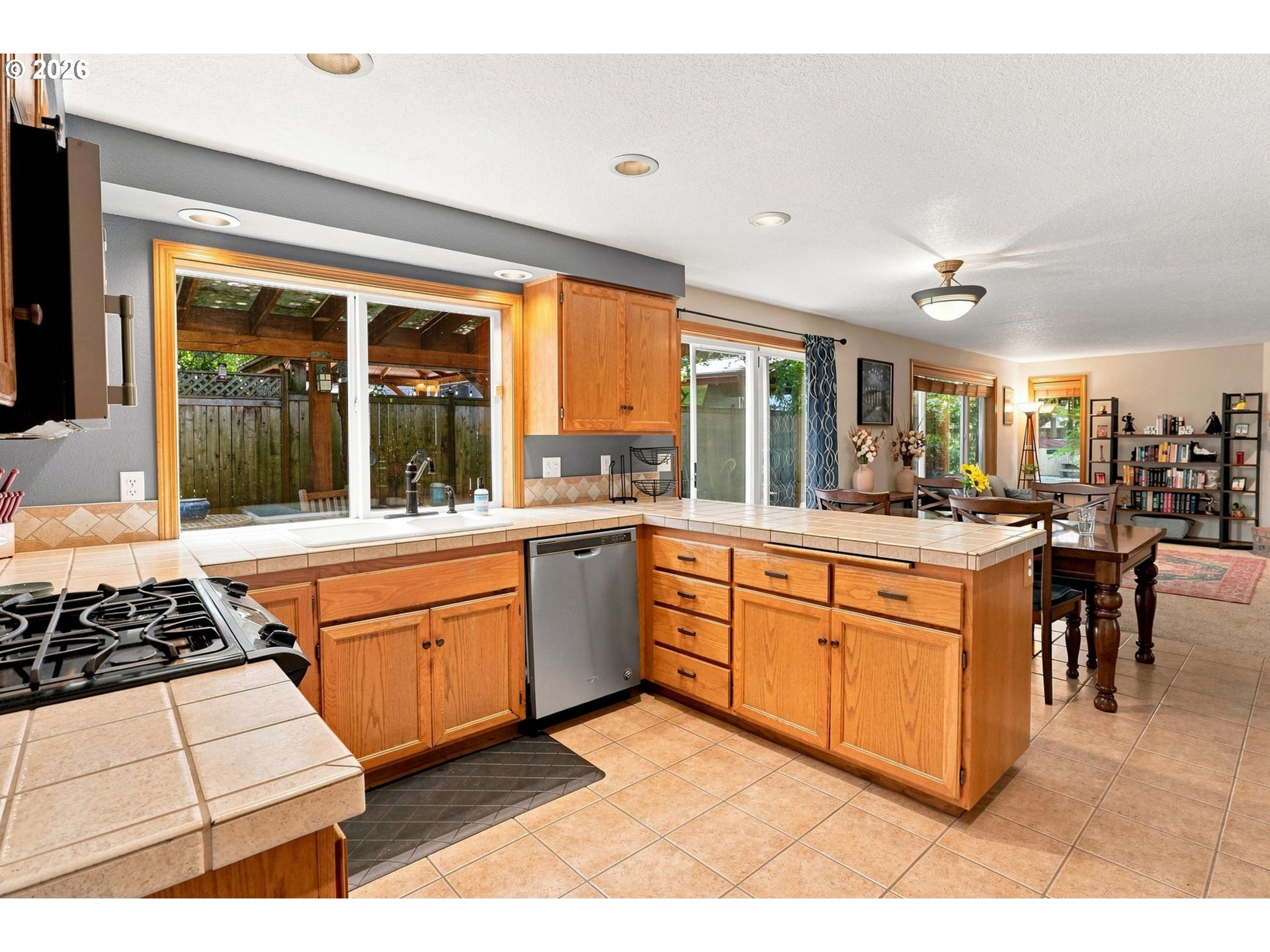 845 Raintree Way Springfield, OR 97477 - Photo 13 of 47