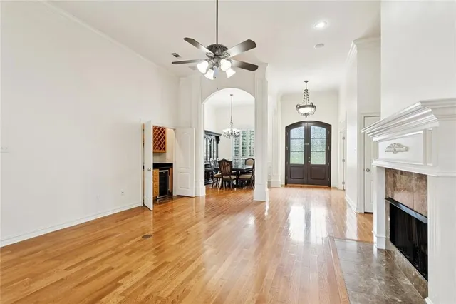 $5,000 | Undisclosed Address, Madisonville, LA 70447