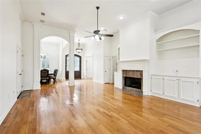 $5,000 | Undisclosed Address, Madisonville, LA 70447