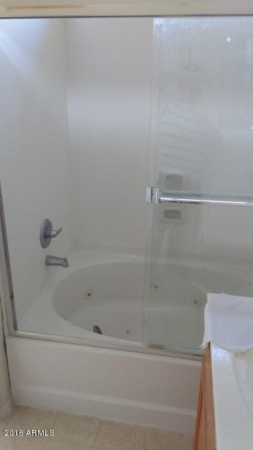 8908 West Payson Road Tolleson, AZ 85353 - Photo 17 of 27 Payson Road Master Bedroom Jacuzzi Bath