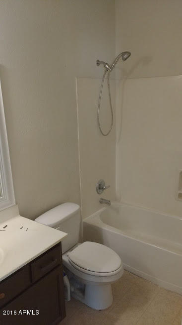 8908 West Payson Road Tolleson, AZ 85353 - Photo 6 of 27 IMG_20161119_133246806 Main Bathroom