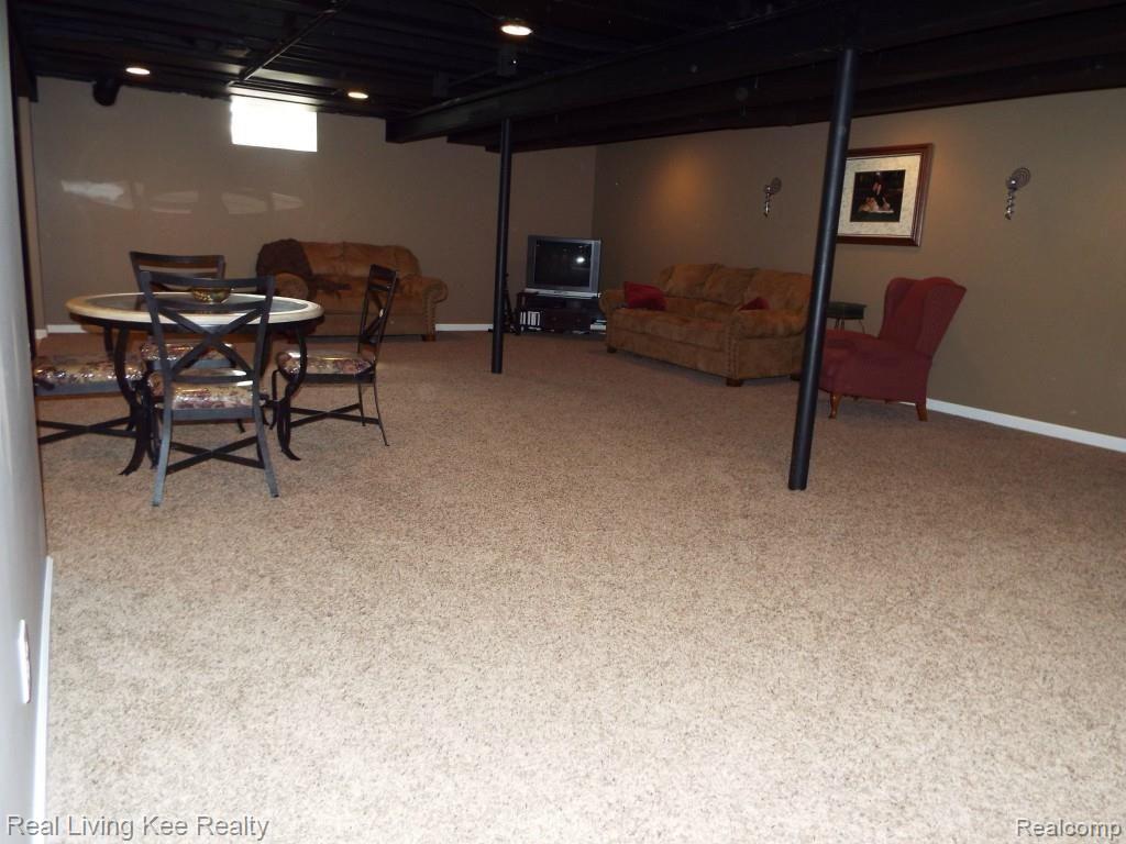 21517 Raintree Drive Macomb, MI 48044 - Photo 66 of 76 DSCF4393.jpg