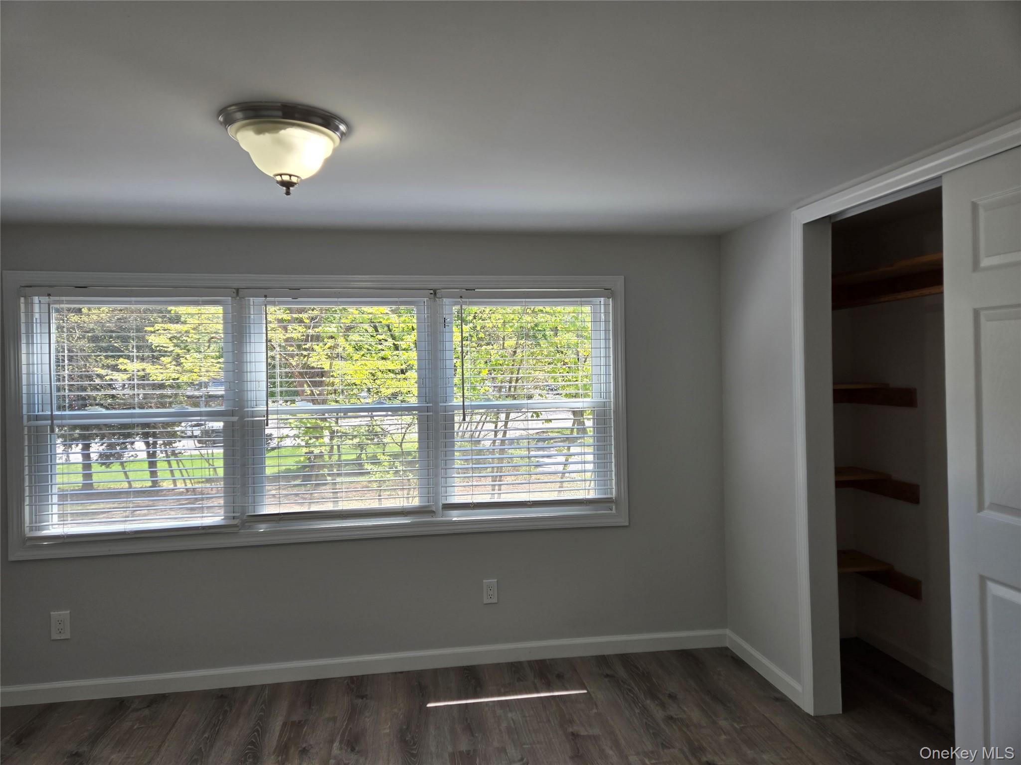 4 Private Road East Setauket, NY 11733 - Photo 5 of 14 Bed 1