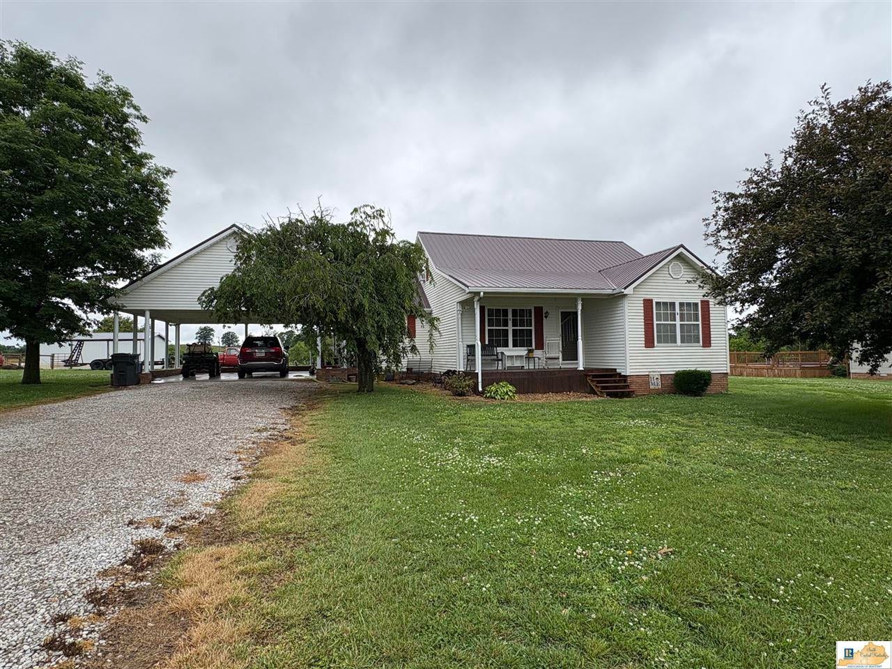 932 Randolph Road Edmonton, KY 42129 - Photo 2 of 12 Gallery Image 2