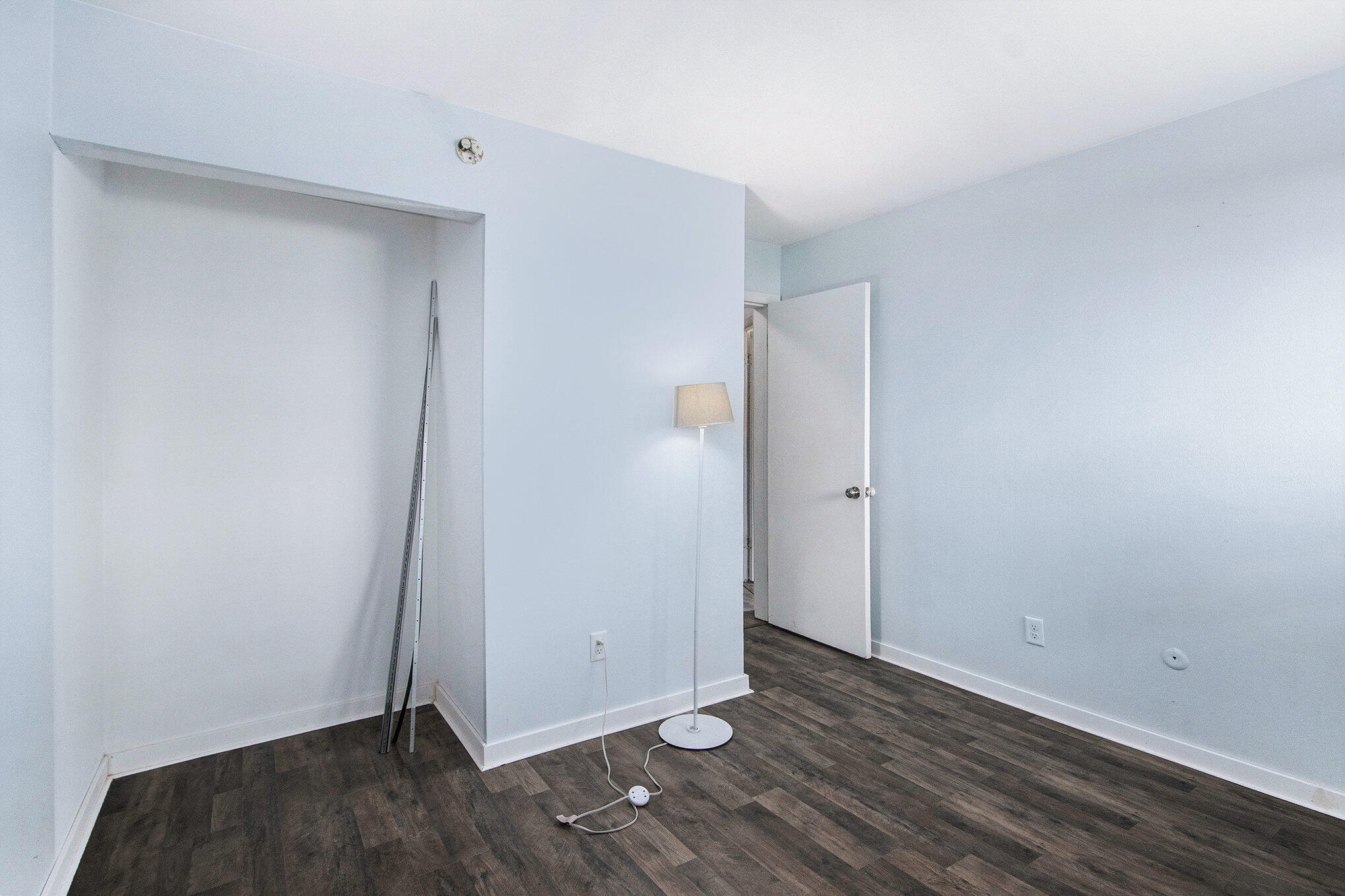 734 West Kilgore Road, Unit 108 Kalamazoo, MI 49008 - Photo 13 of 18 013_734westkilgore_21_199