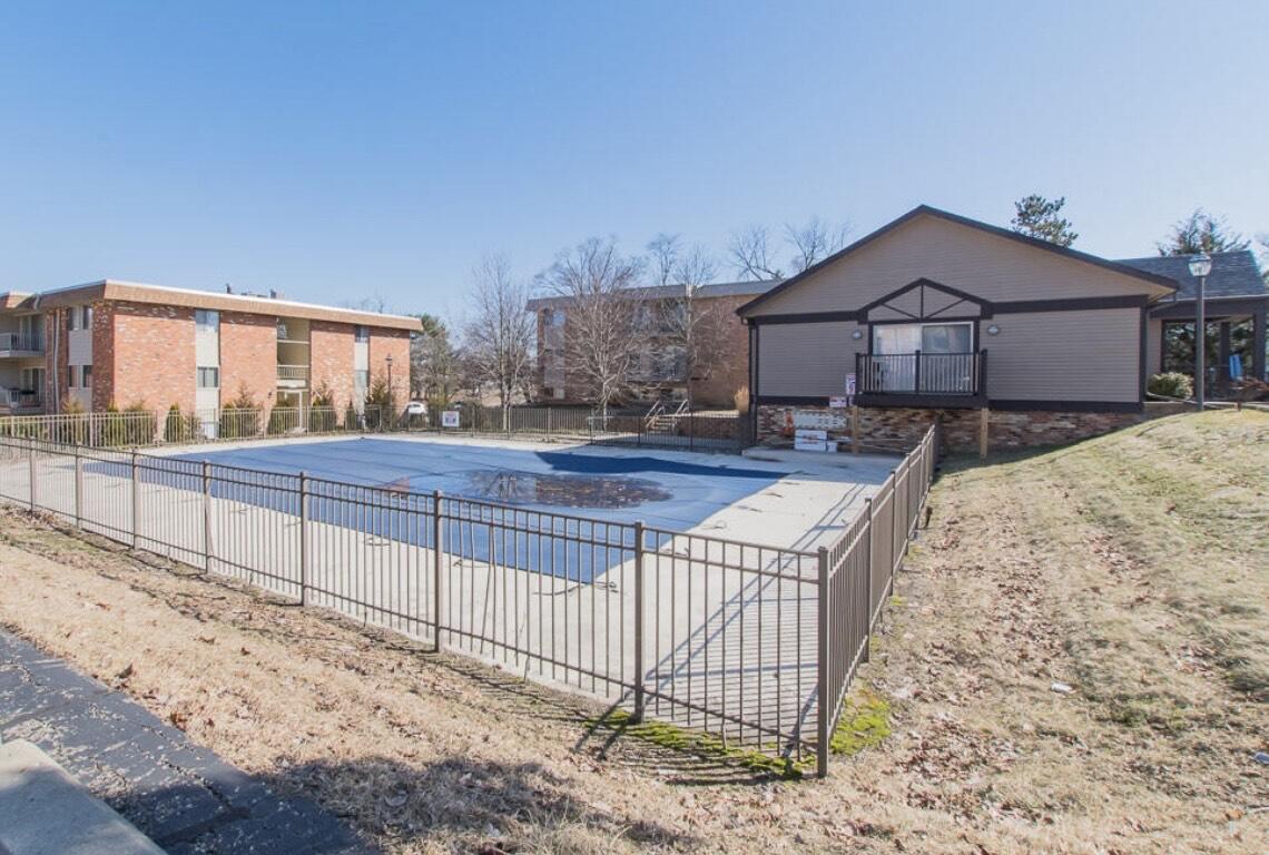 734 West Kilgore Road, Unit 108 Kalamazoo, MI 49008 - Photo 18 of 18 IMG_1582