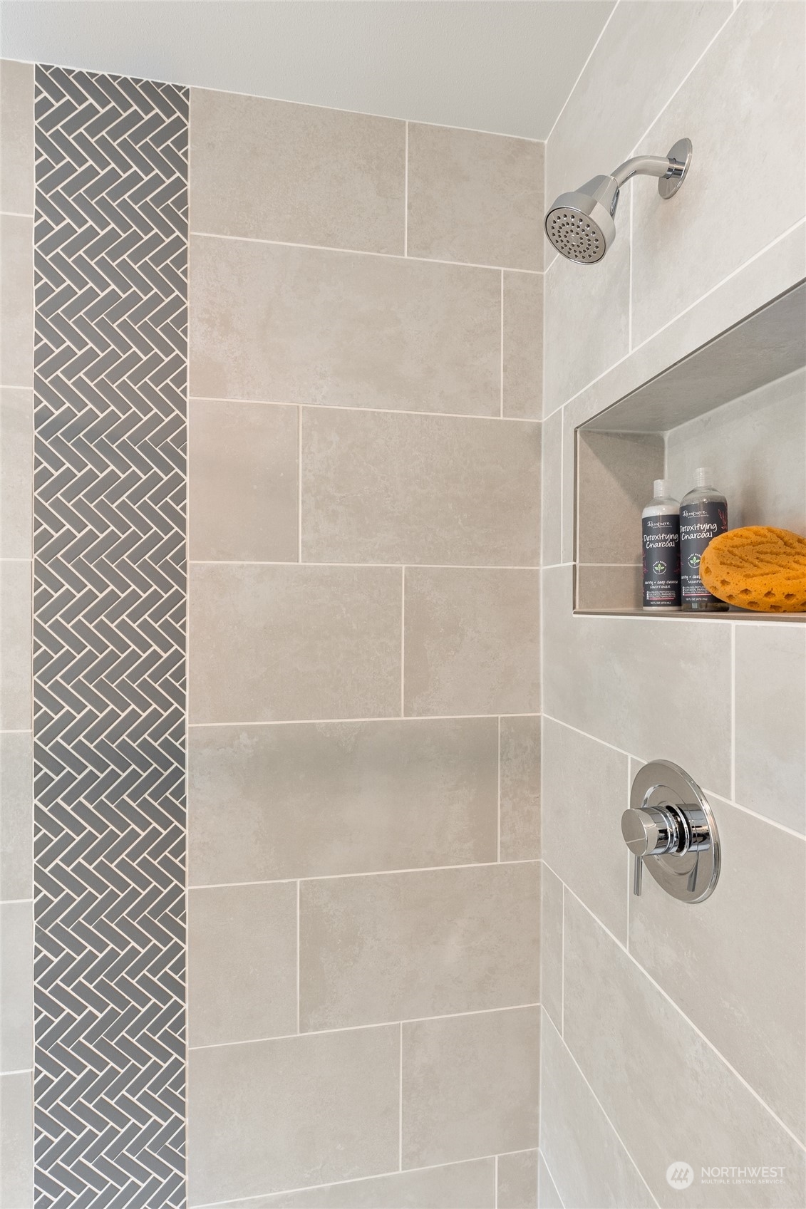 119 177th Street Southeast Bothell, WA 98012 - Photo 26 of 32 a bathroom with a shower