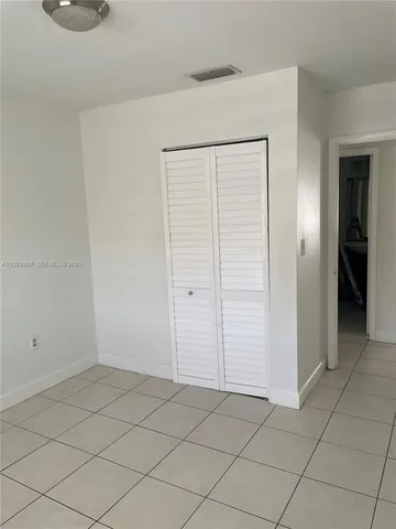 $2,850 | 5216 West 24th Way, Unit 17D, Hialeah, FL 33016