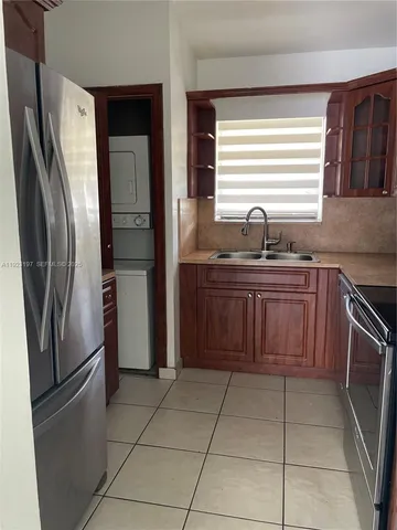$2,850 | 5216 West 24th Way, Unit 17D, Hialeah, FL 33016
