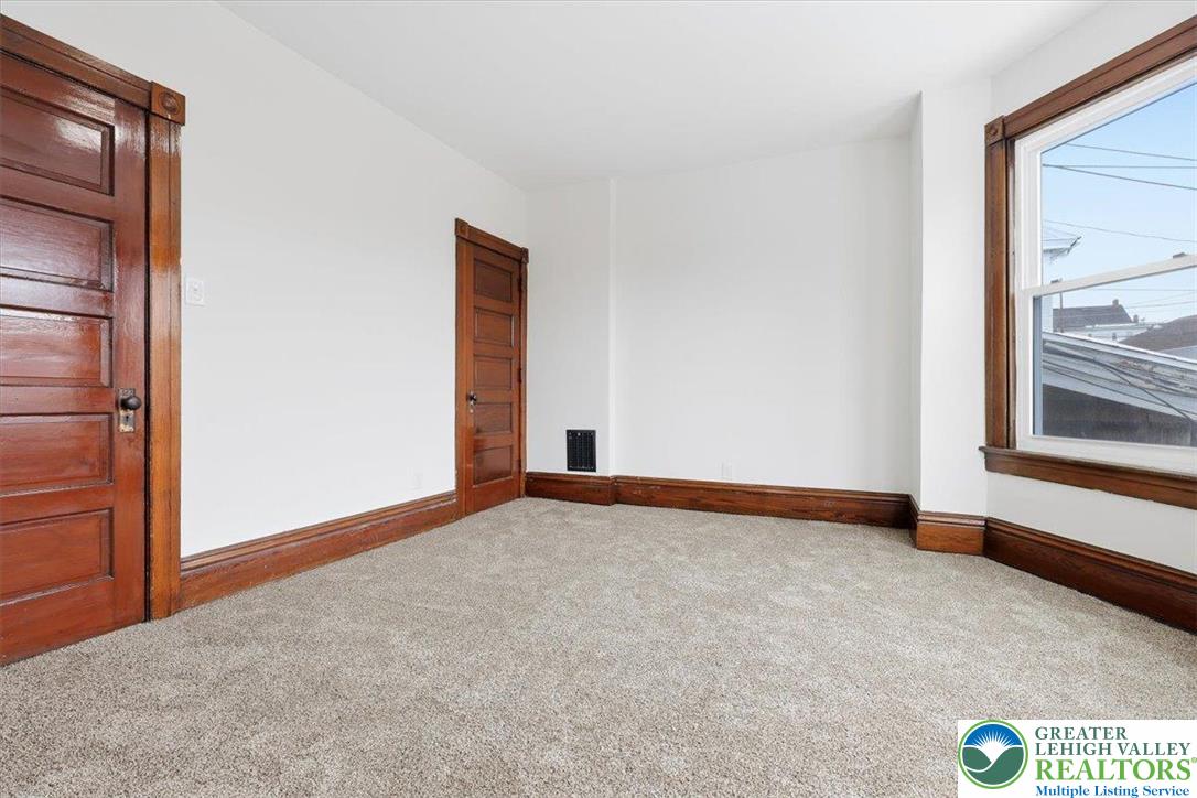 524 Fiot Street Bethlehem, PA 18015 - Photo 17 of 42 a view of an empty room