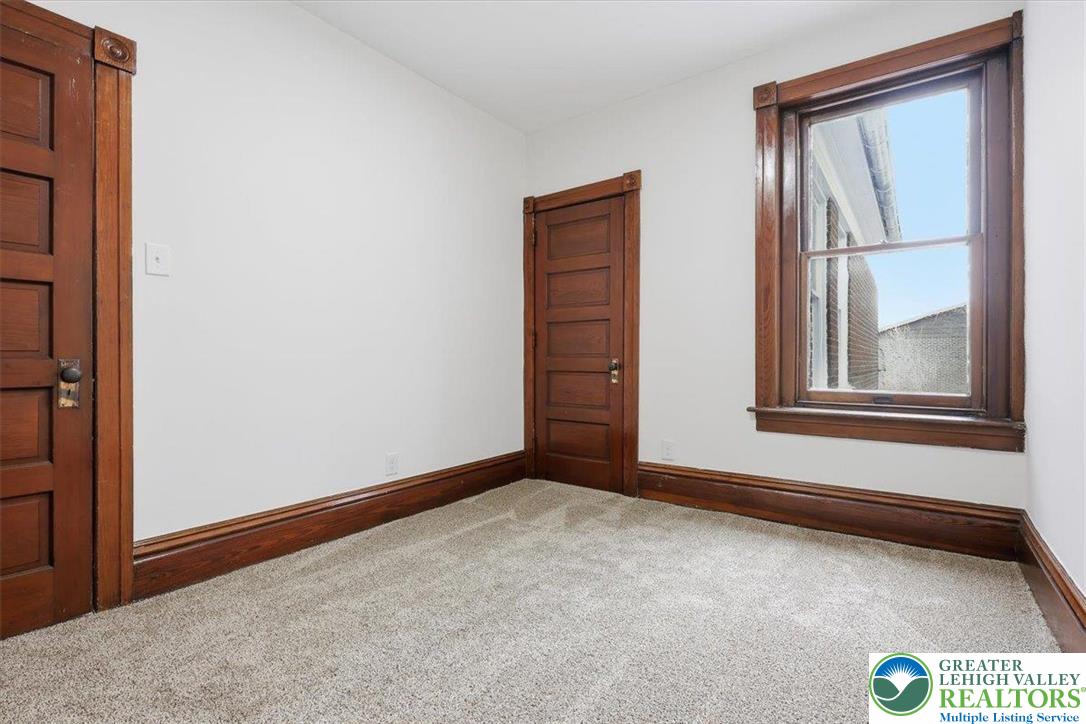524 Fiot Street Bethlehem, PA 18015 - Photo 25 of 42 a view of an empty room with a window