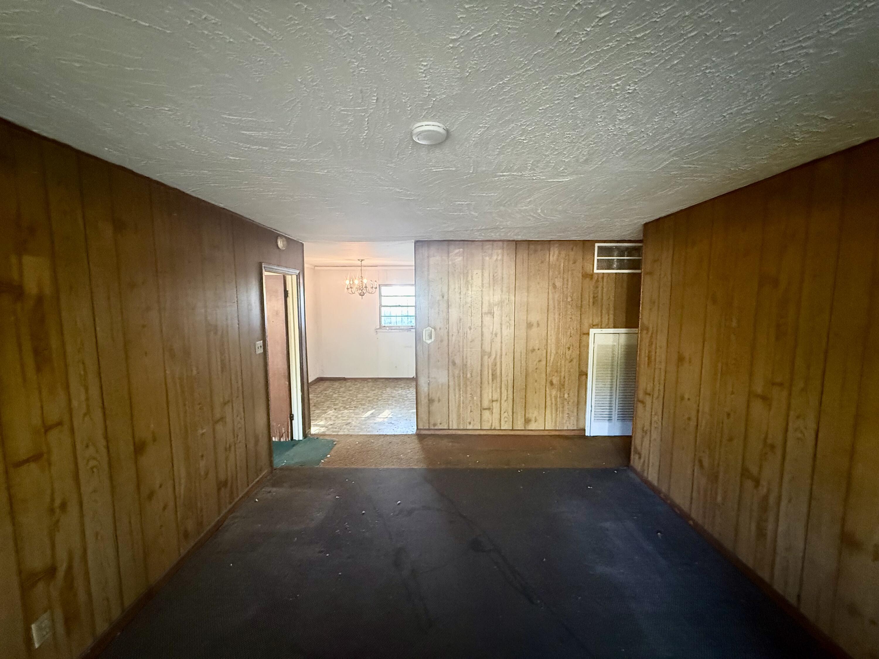 301 East View Drive Augusta, GA 30901 - Photo 6 of 16 IMG_4110