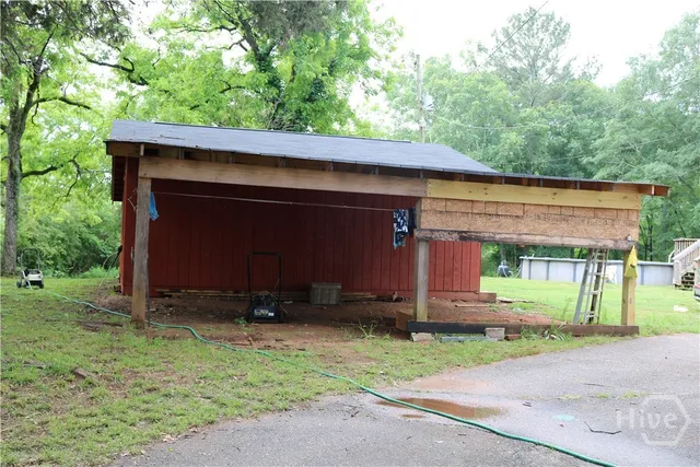 $350,000 | 88 South Railroad Avenue, Carlton, GA 30627