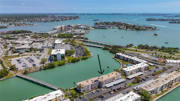 $235,000 | 7425 Bay Island Drive South, Unit 105, South Pasadena, FL 33707