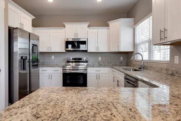 $2,400 | 2218 Welltown Lane, Murfreesboro, TN 37128