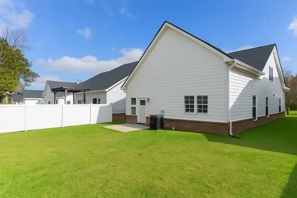 $2,400 | 2218 Welltown Lane, Murfreesboro, TN 37128