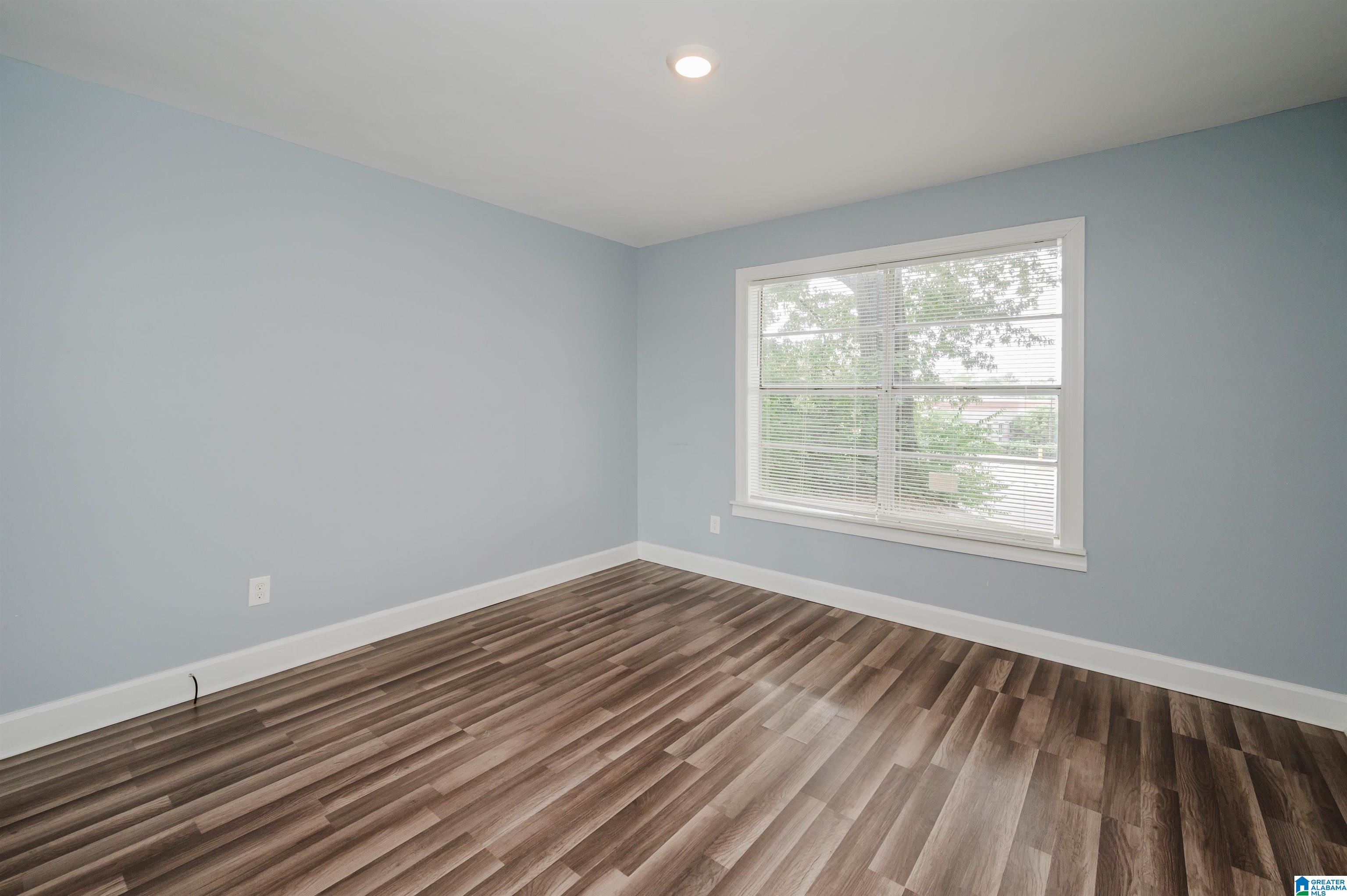 609 Valley Road Fairfield, AL 35064 - Photo 20 of 36